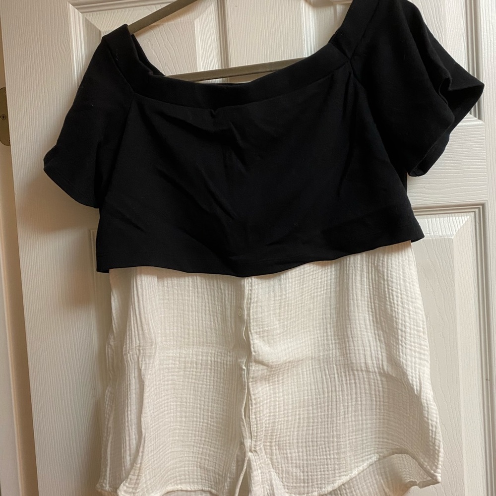 9-H15 STCL Off-the-shoulder top